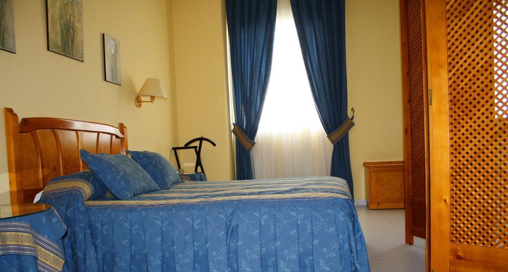 Hotel Villa Ducal Osuna Oda fotoğraf